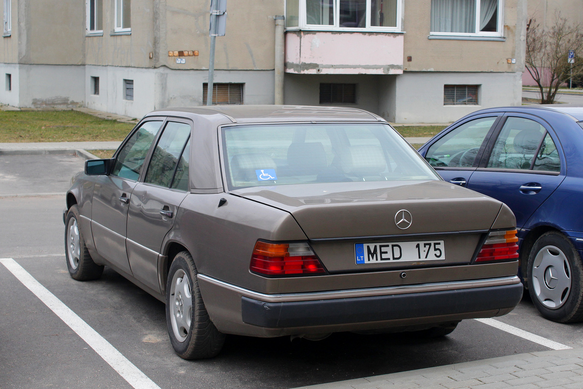 Литва, № MED 175 — Mercedes-Benz (W124) '84-96