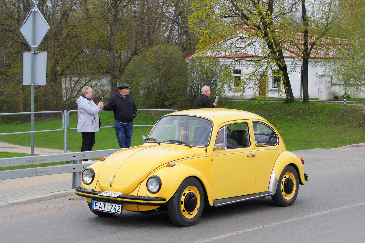 Литва, № FAT 742 — Volkswagen Käfer 1302/1303 '70-75; Литва — Mes važiuojame 2022