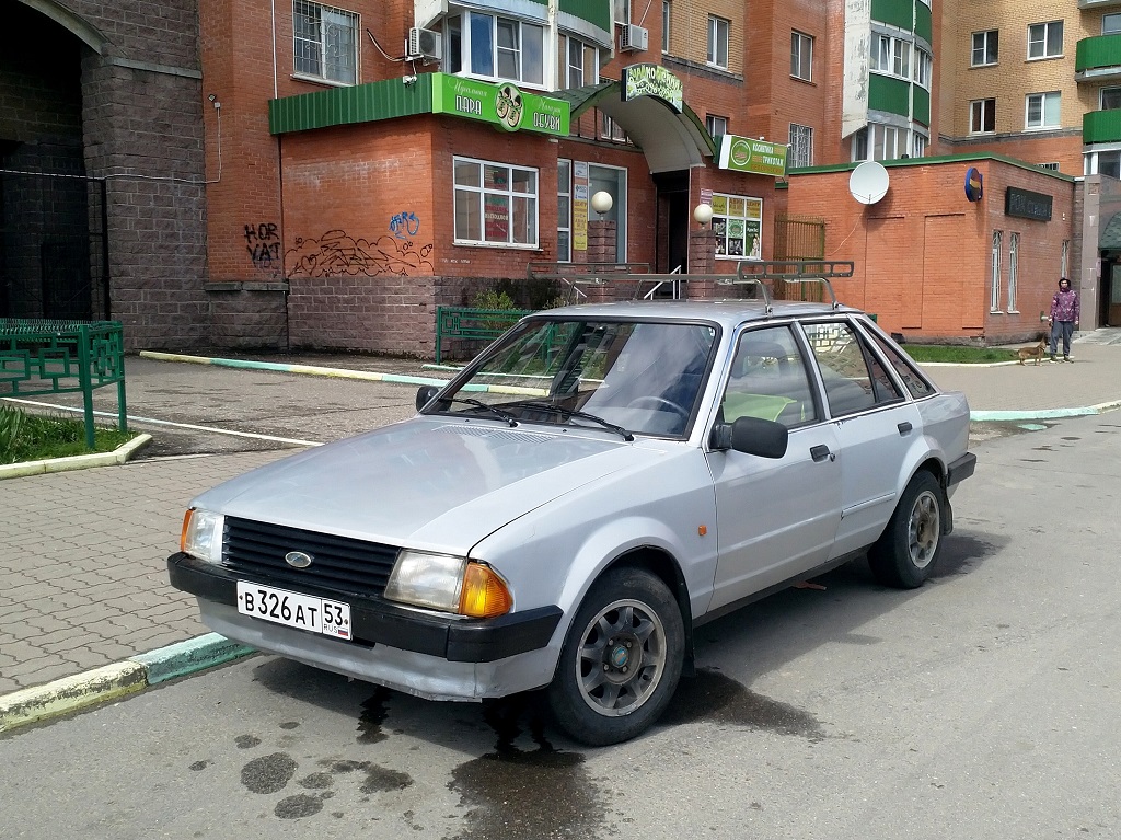 Новгородская область, № В 326 АТ 53 — Ford Escort MkIII '80-86