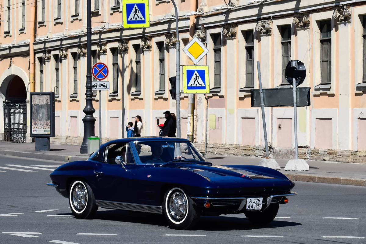Москва, № А 279 АА 197 — Chevrolet Corvette (C2) '63-67; Санкт-Петербург — Международный транспортный фестиваль "SPb TransportFest 2022"