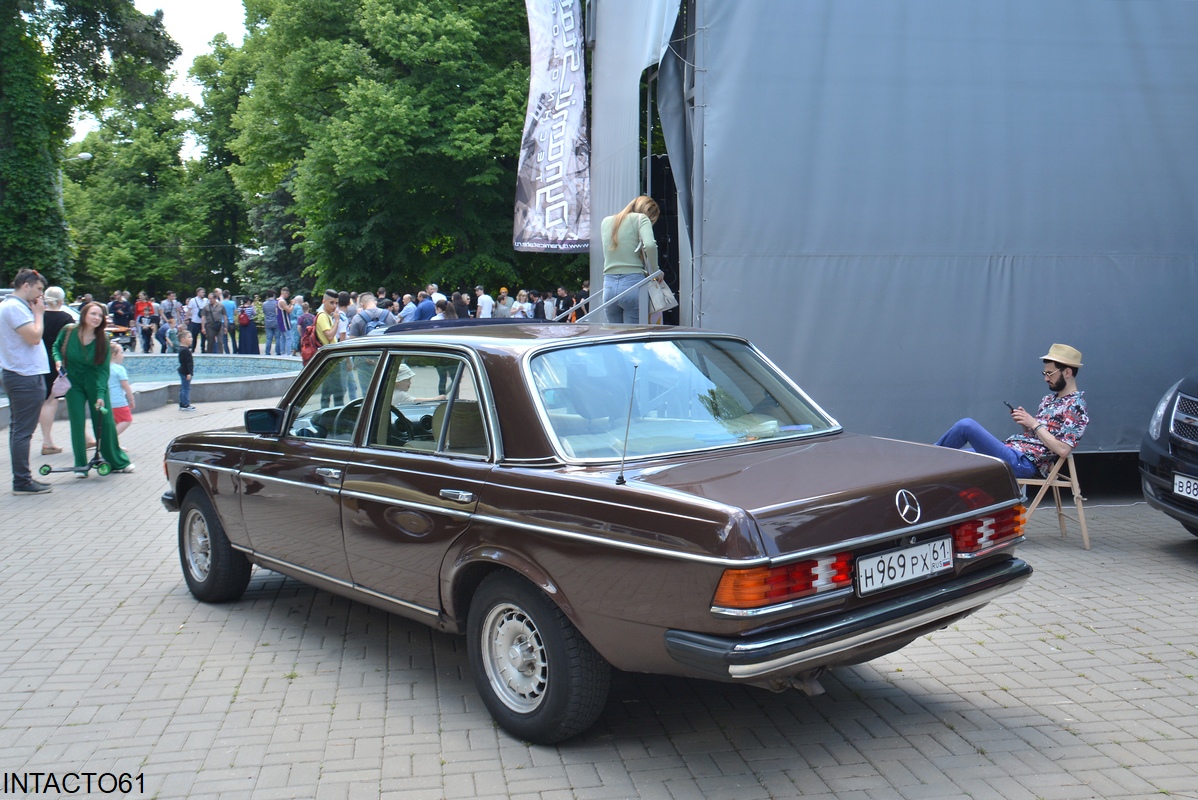 Ростовская область, № Н 969 РХ 61 — Mercedes-Benz (W123) '76-86; Ростовская область — Retro Motor Show_2022