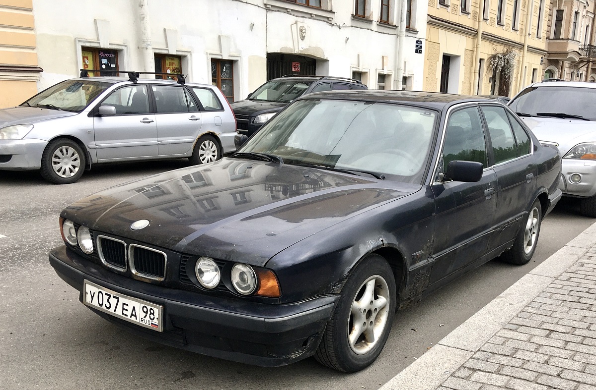 Санкт-Петербург, № У 037 ЕА 98 — BMW 5 Series (E34) '87-96