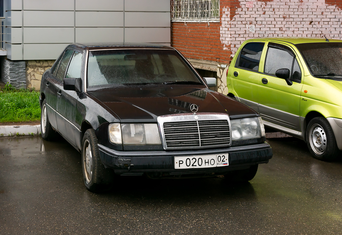 Башкортостан, № Р 020 НО 02 — Mercedes-Benz (W124) '84-96