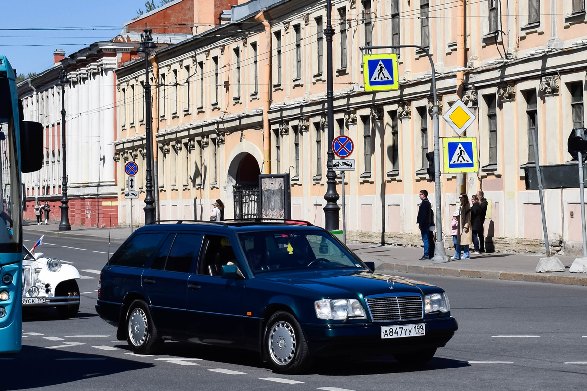 Москва, № А 847 УУ 199 — Mercedes-Benz (S124) '86-96; Санкт-Петербург — Международный транспортный фестиваль "SPb TransportFest 2022"