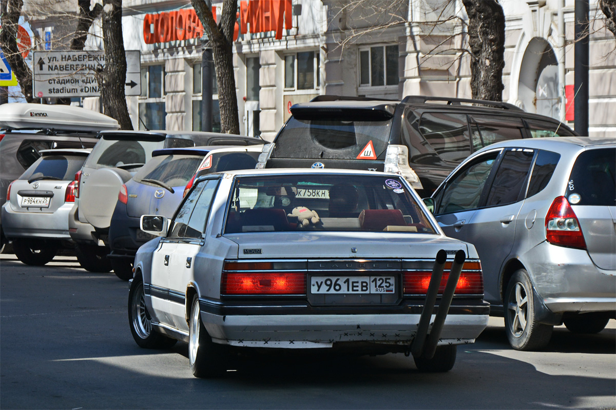 Приморский край, № У 961 ЕВ 125 — Nissan Laurel (C32) '84-93