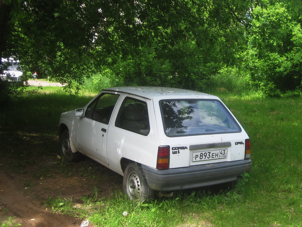 Кировская область, № Р 893 ЕН 43 — Opel Corsa (A) '82-93