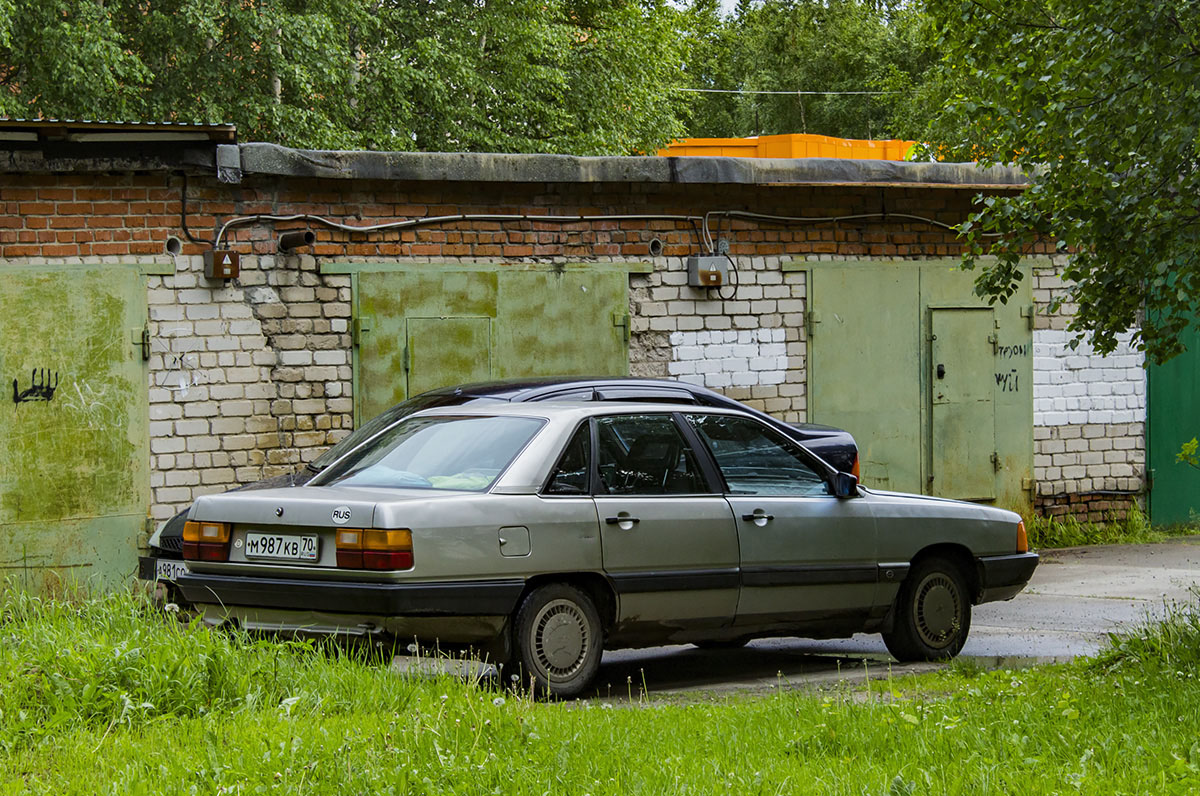 Томская область, № М 987 КВ 70 — Audi 100 (C3) '82-91