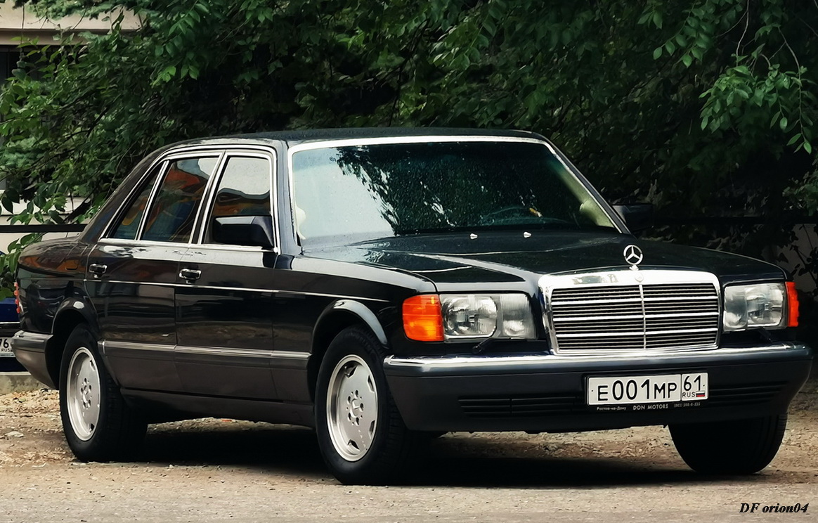 Ростовская область, № Е 001 МР 61 — Mercedes-Benz (W126) '79-91