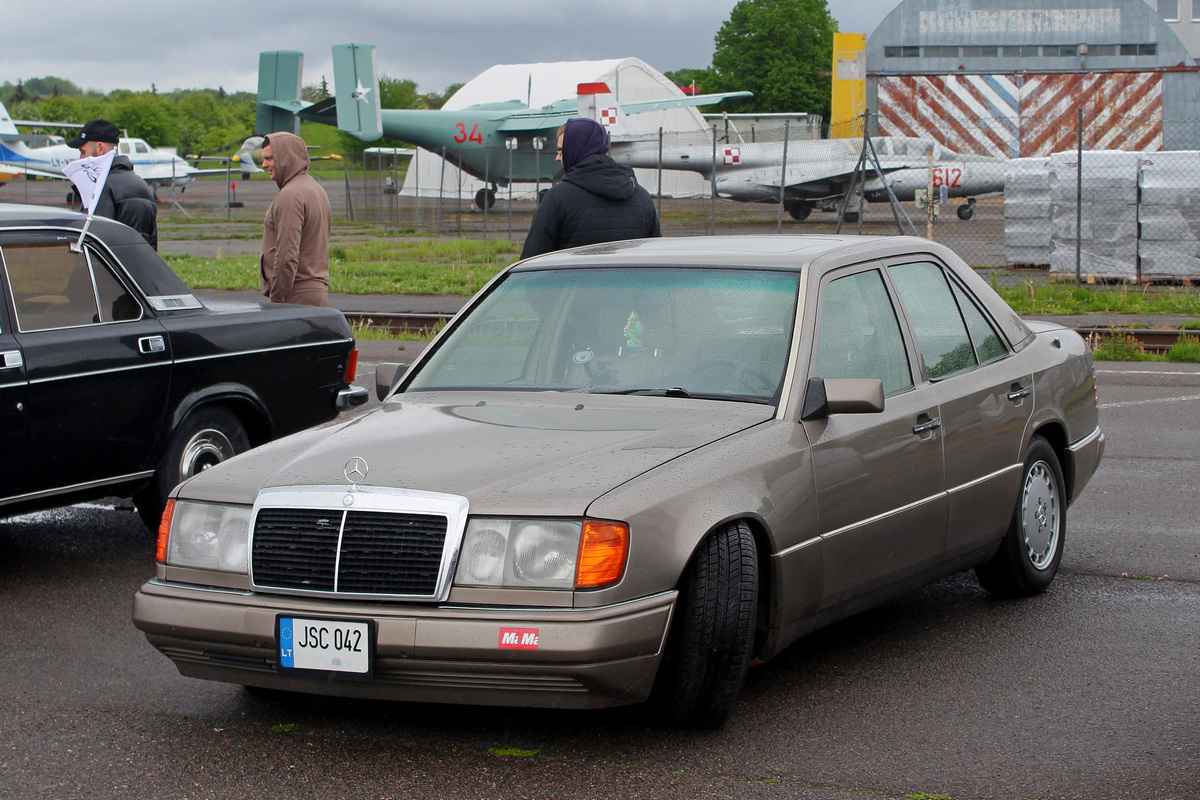 Литва, № JSC 042 — Mercedes-Benz (W124) '84-96; Литва — Retro mugė 2022