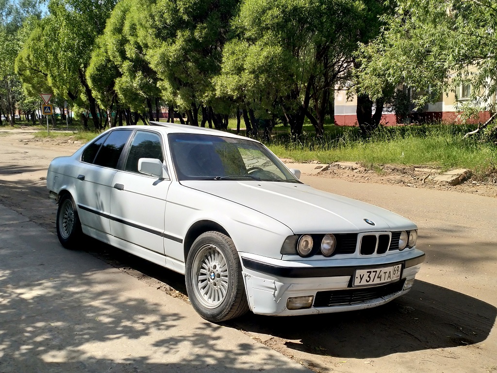 Тверская область, № У 374 ТА 69 — BMW 5 Series (E34) '87-96