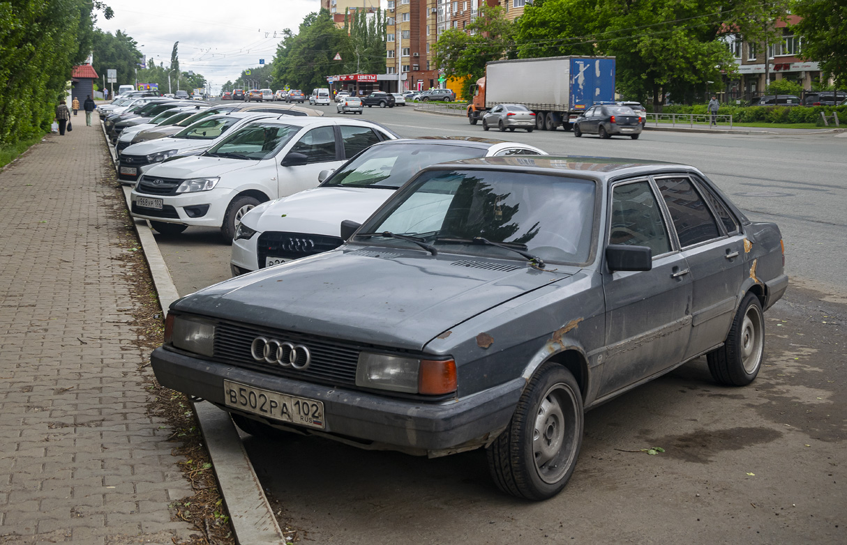 Башкортостан, № В 502 РА 102 — Audi 80 (B2) '78-86