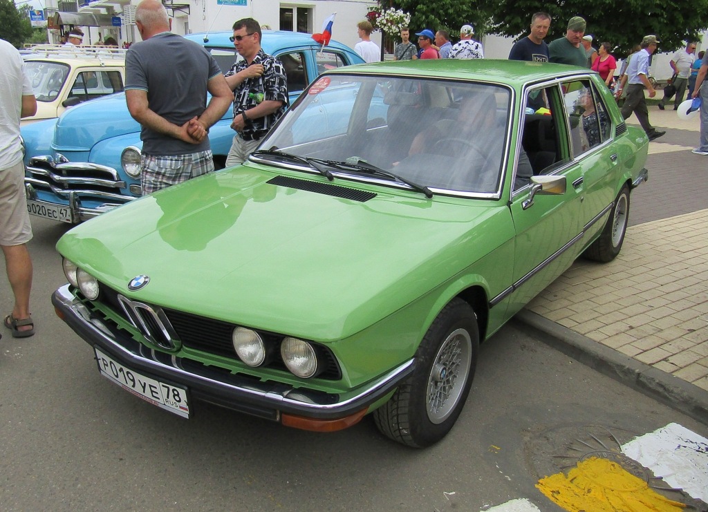 Санкт-Петербург, № Р 019 УЕ 78 — BMW 5 Series (E12) '72-81