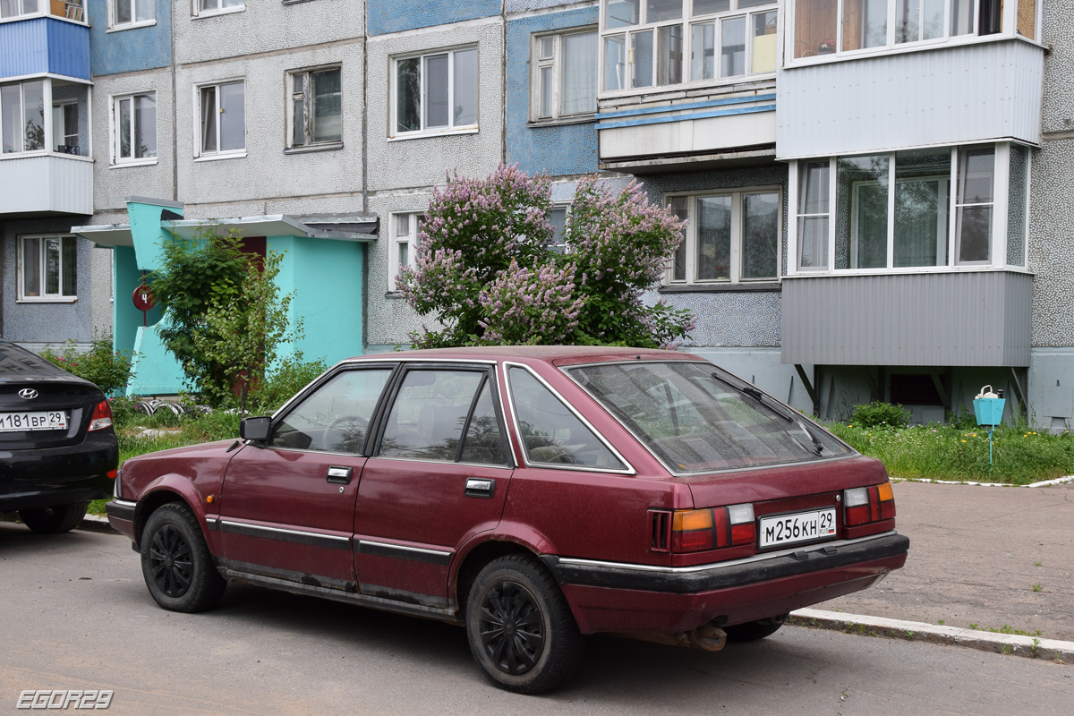 Архангельская область, № М 256 КН 29 — Nissan Stanza (T11) '81-86