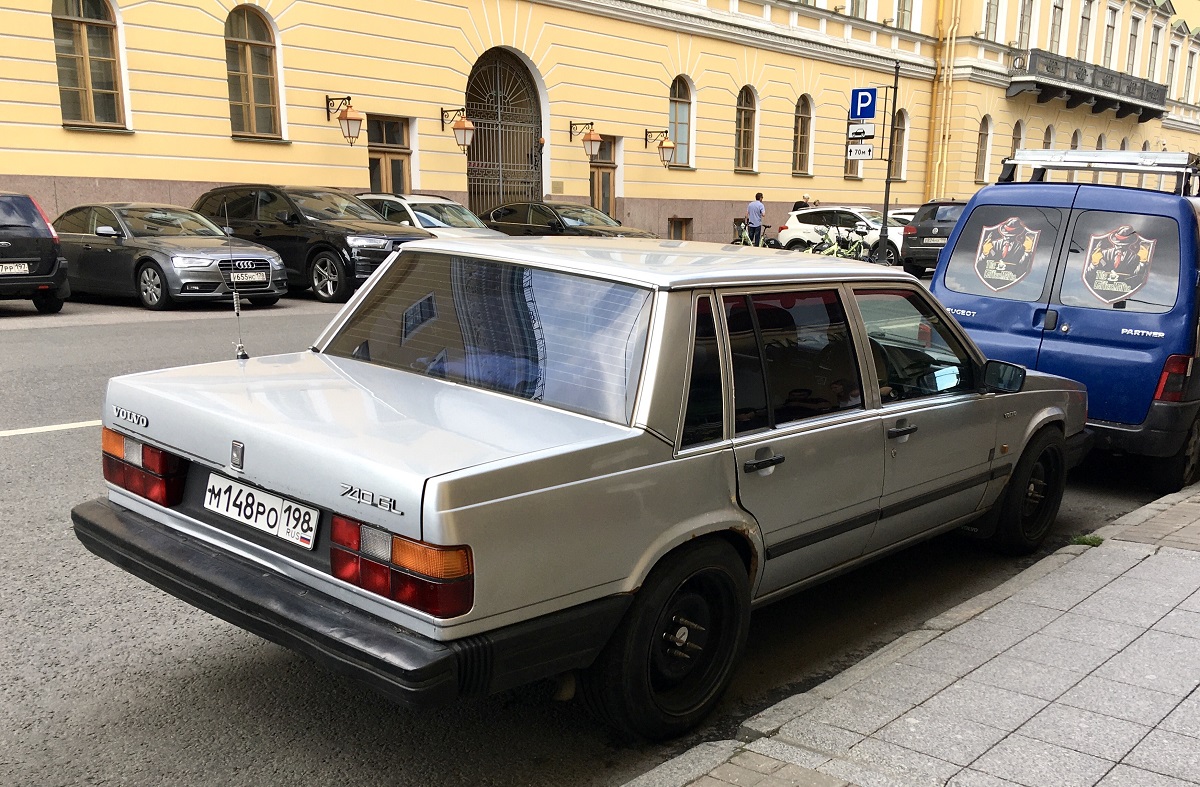 Санкт-Петербург, № М 148 РО 198 — Volvo 740 '84-92