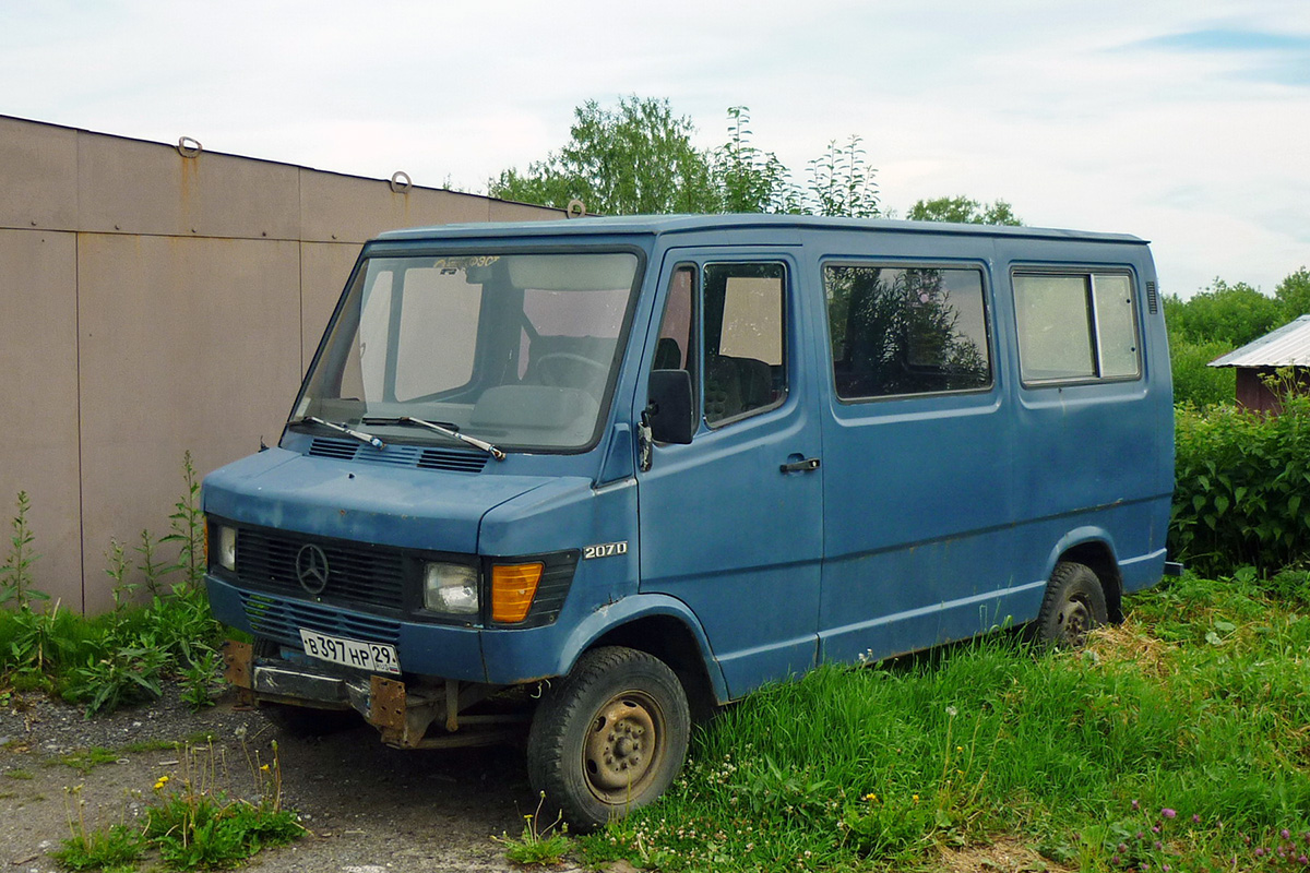 Архангельская область, № В 397 НР 29 — Mercedes-Benz T1 '76-96