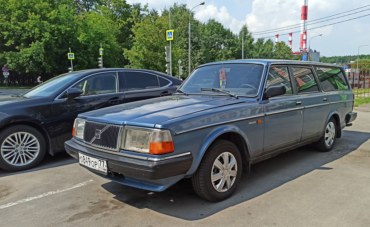 Москва, № О 849 ОР 77 — Volvo 240 GL '86–93