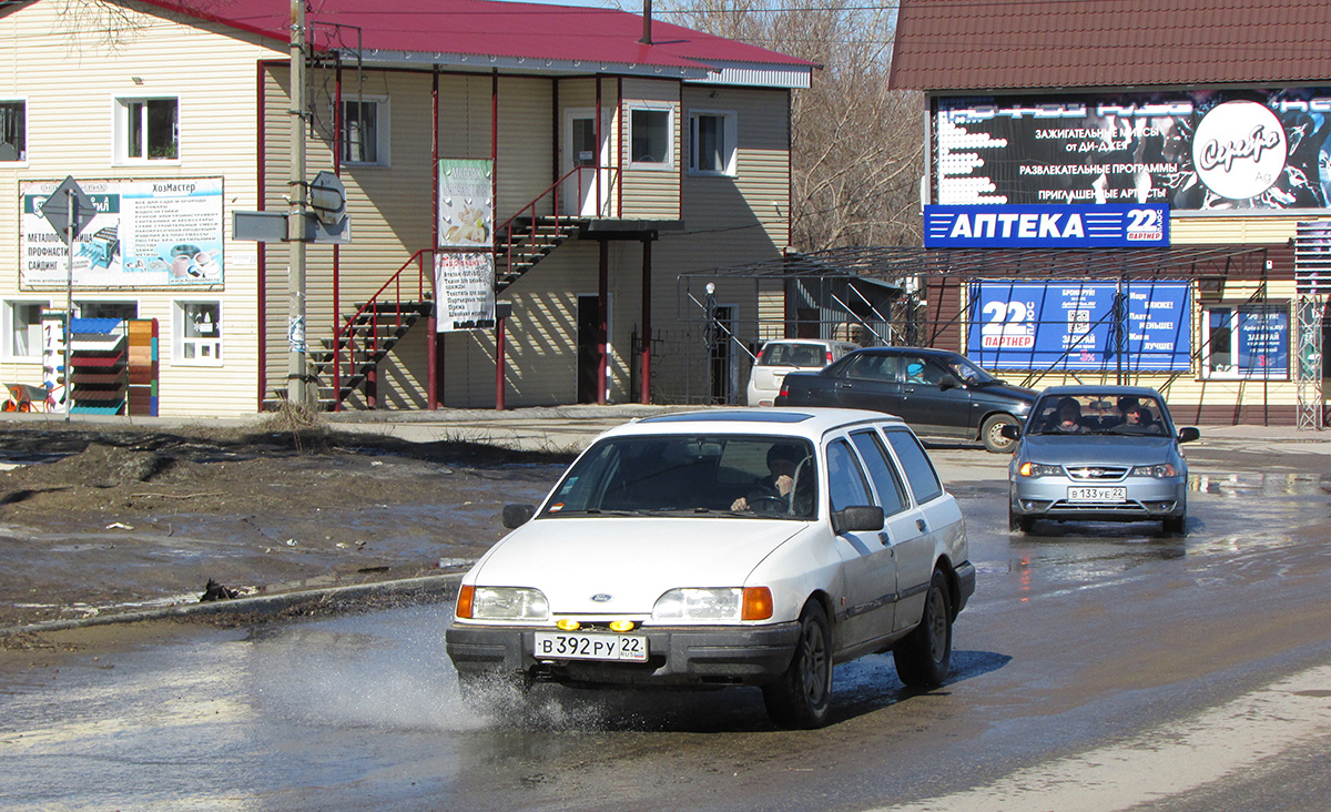 Алтайский край, № В 392 РУ 22 — Ford Sierra MkI '82-87