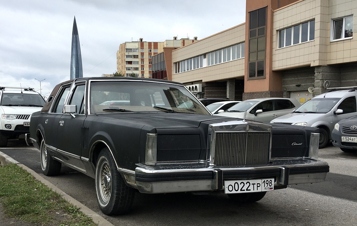 Санкт-Петербург, № О 022 ТР 198 — Lincoln Continental Mark VI '80-83