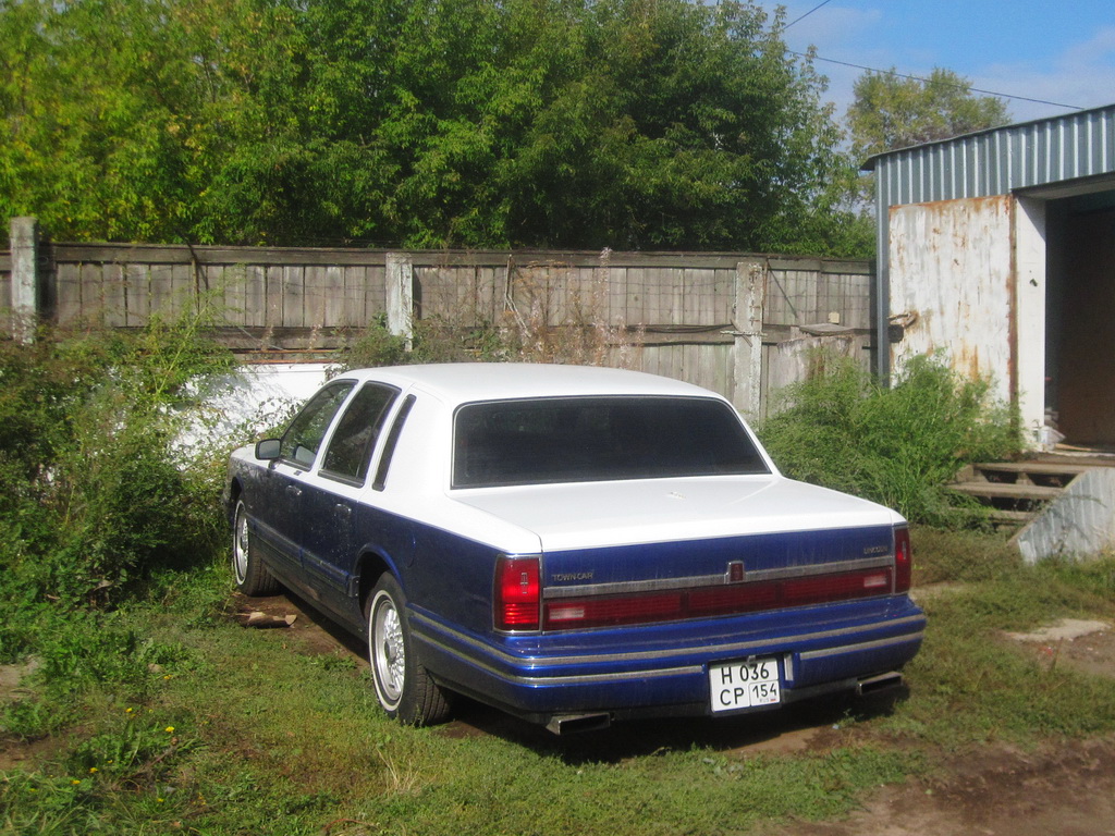 Кировская область, № Н 036 СР 154 — Lincoln Town Car (2G) '90-97