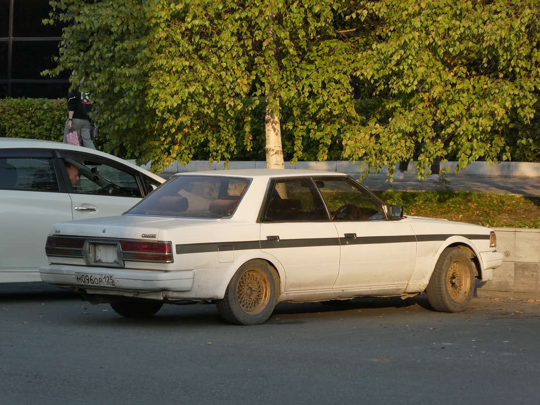 Приморский край, № М 096 ОР 125 — Toyota Chaser (Х70) '84-88