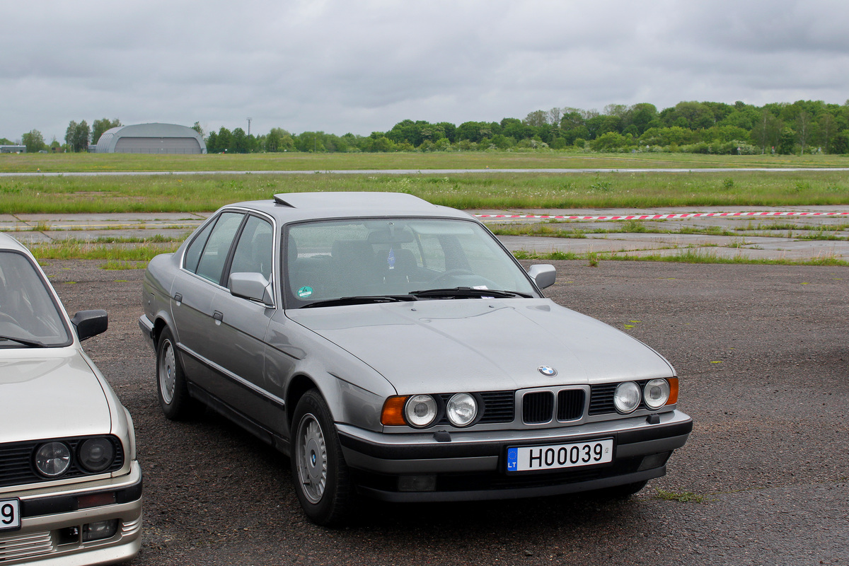 Литва, № H00039 — BMW 5 Series (E34) '87-96; Литва — Retro mugė 2022