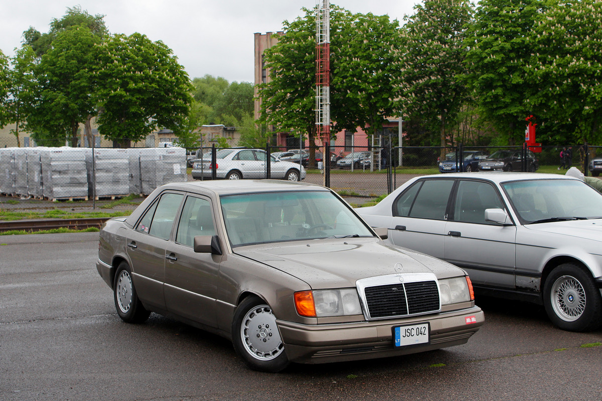 Литва, № JSC 042 — Mercedes-Benz (W124) '84-96; Литва — Retro mugė 2022