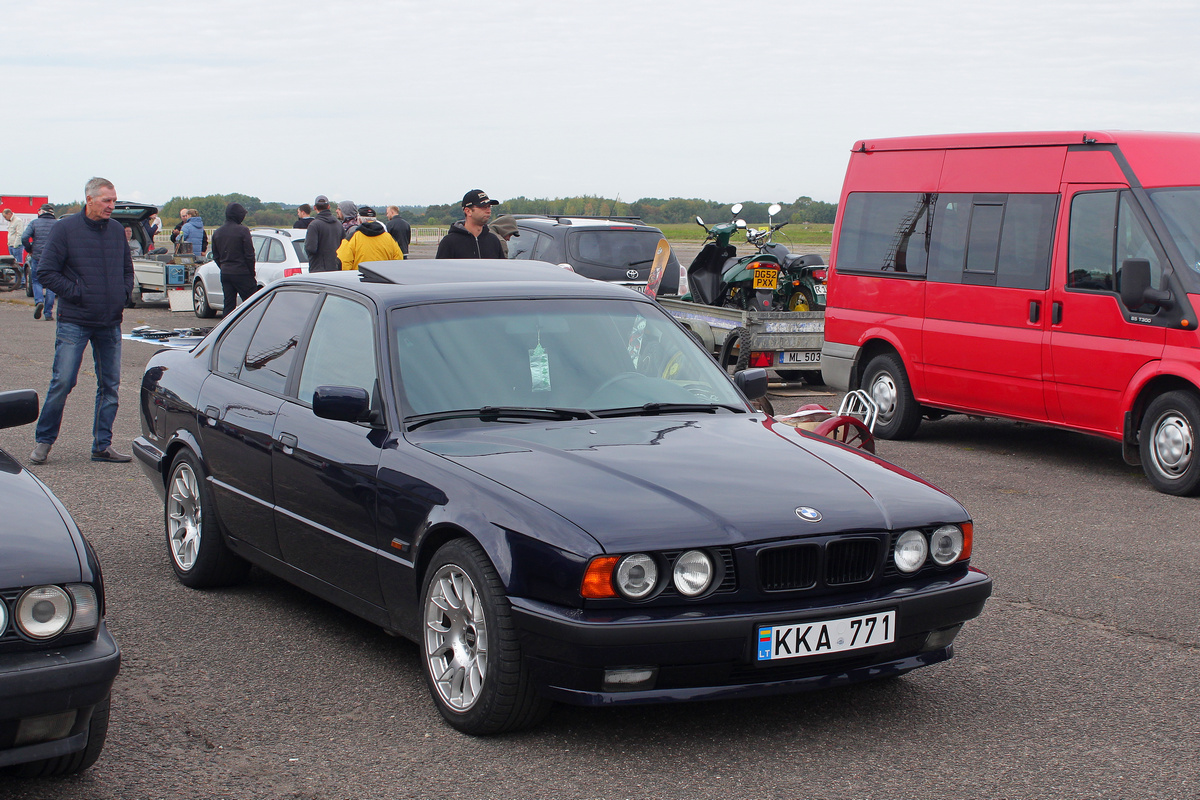 Литва, № KKA 771 — BMW 5 Series (E34) '87-96; Литва — Retro mugė 2022 ruduo