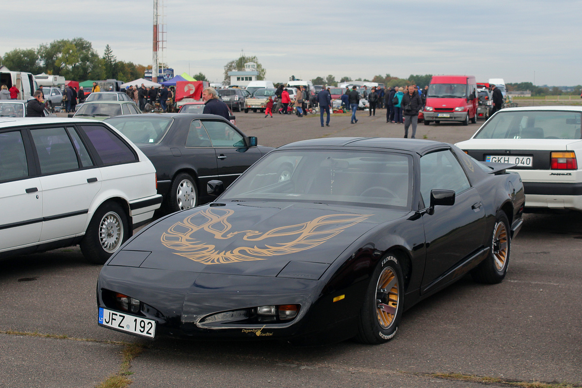 Литва, № JFZ 192 — Pontiac Firebird (3G) '82-92; Литва — Retro mugė 2022 ruduo