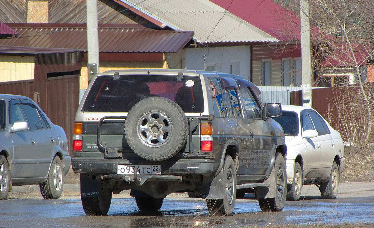 Алтайский край, № О 934 ТС 22 — Nissan Terrano (D21) '86-95