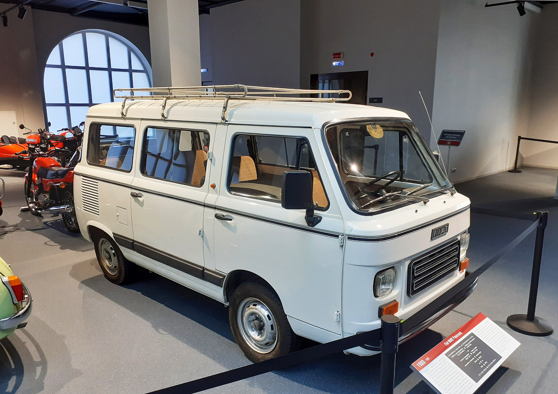 Свердловская область, № (66) Б/Н 0112 — FIAT 900 E Panorama '80-86