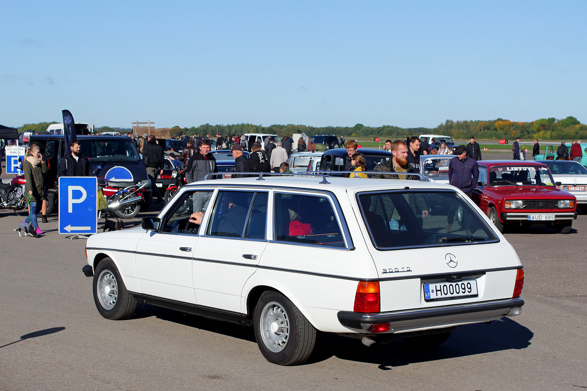 Литва, № H00099 — Mercedes-Benz (S123) '78-86; Литва — Retro mugė 2021 ruduo