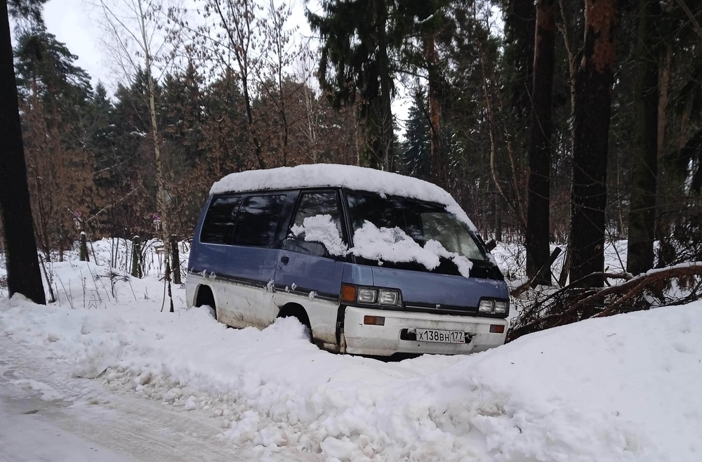 Москва, № Х 138 ВН 177 — Mitsubishi Delica (3G) '86-99