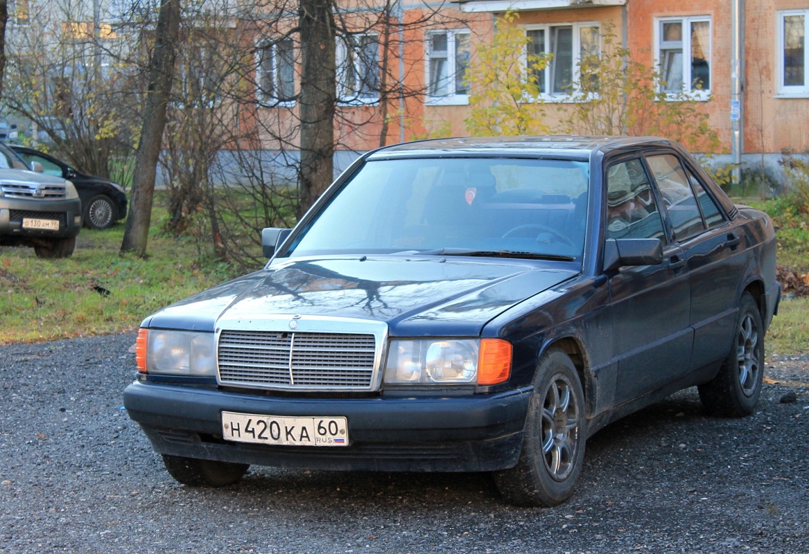 Псковская область, № Н 420 КА 60 — Mercedes-Benz (W201) '82-93