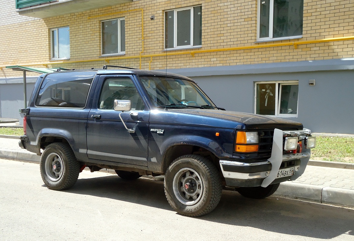 Псковская область, № У 614 ВХ 60 — Ford Bronco II '83-90
