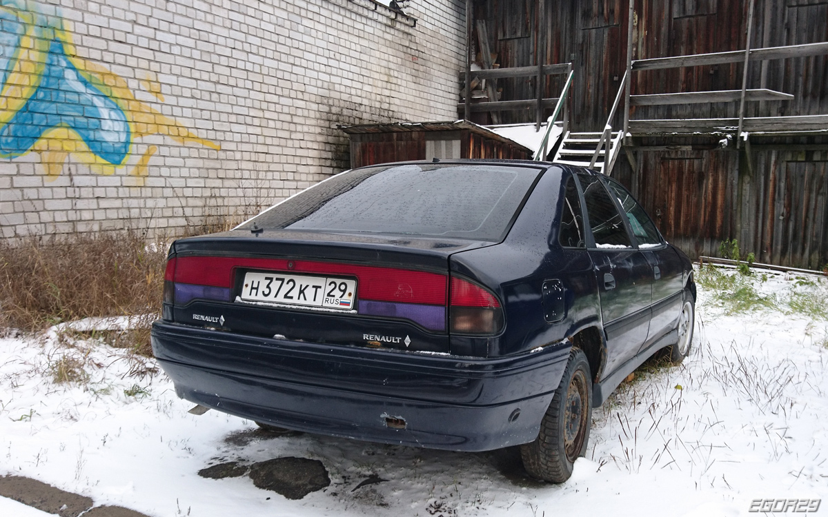 Архангельская область, № Н 372 КТ 29 — Renault Safrane (1G) '92-96