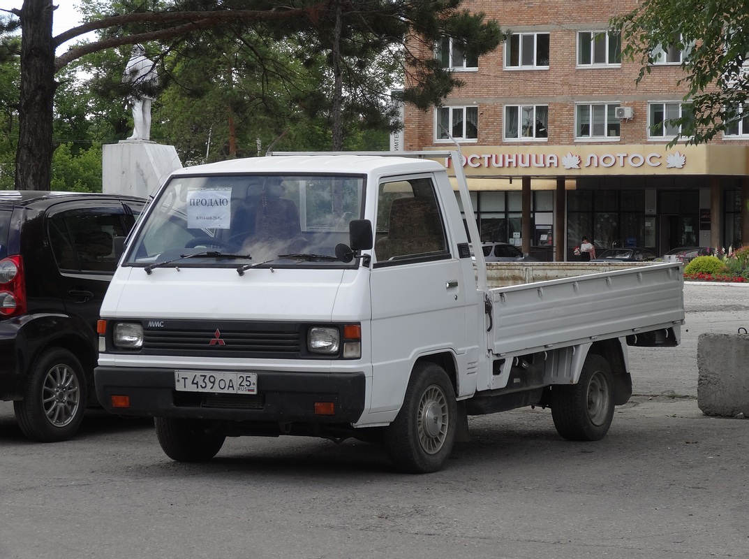 Приморский край, № Т 439 ОА 25 — Mitsubishi Delica '79–94