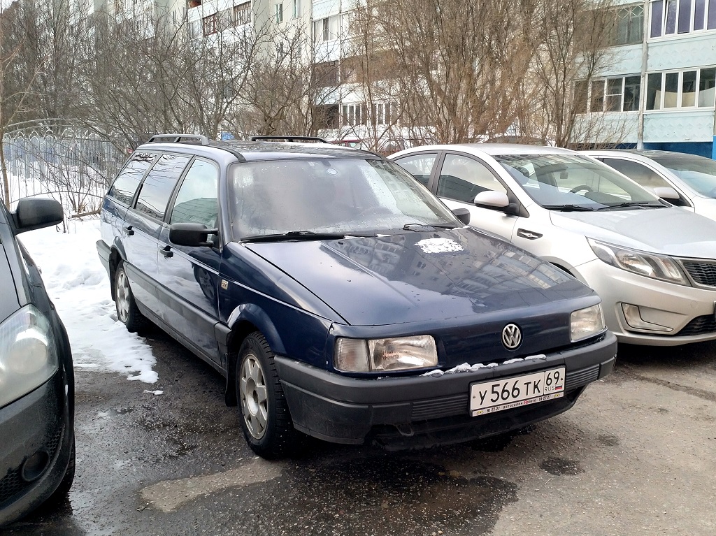 Тверская область, № У 566 ТК 69 — Volkswagen Passat (B3) '88-93
