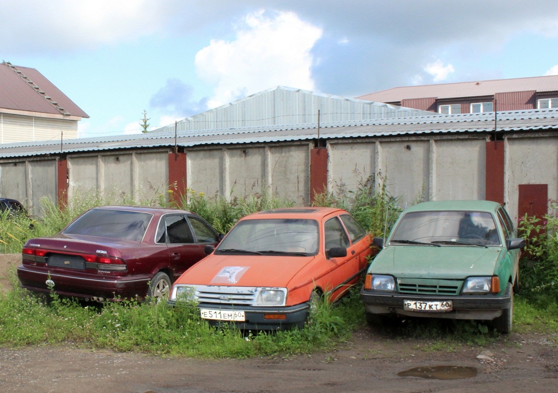 Псковская область, № Р 137 КТ 60 — Opel Ascona (C) '81-88; Псковская область, № Е 511 ЕМ 60 — Ford Sierra MkI '82-87