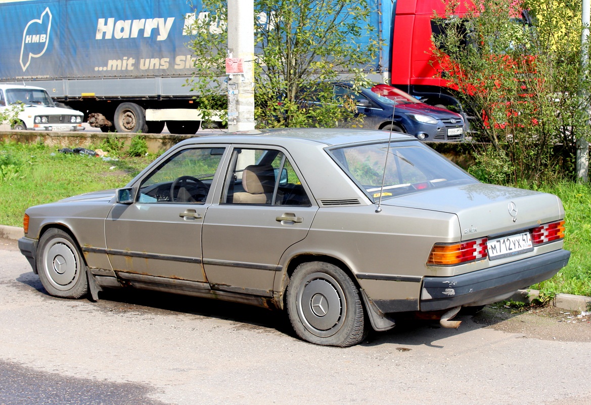 Псковская область, № М 712 УХ 47 — Mercedes-Benz (W201) '82-93