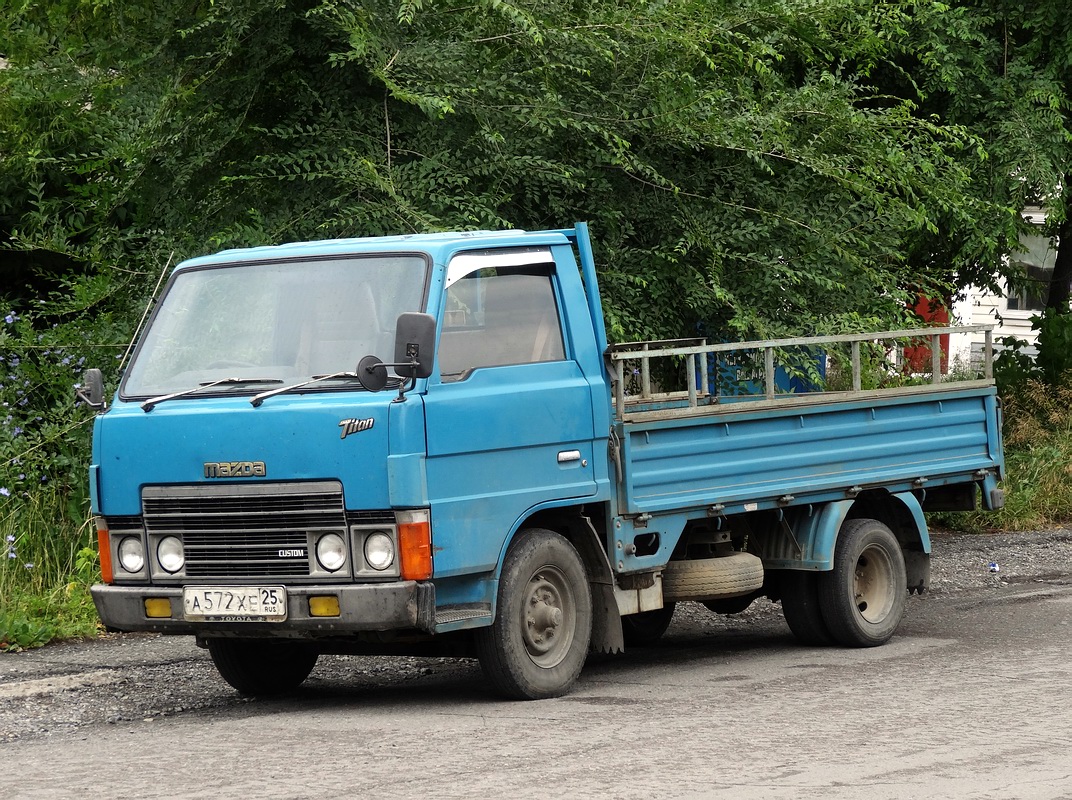 Приморский край, № А 572 ХЕ 25 — Mazda Titan (2G) '80-89