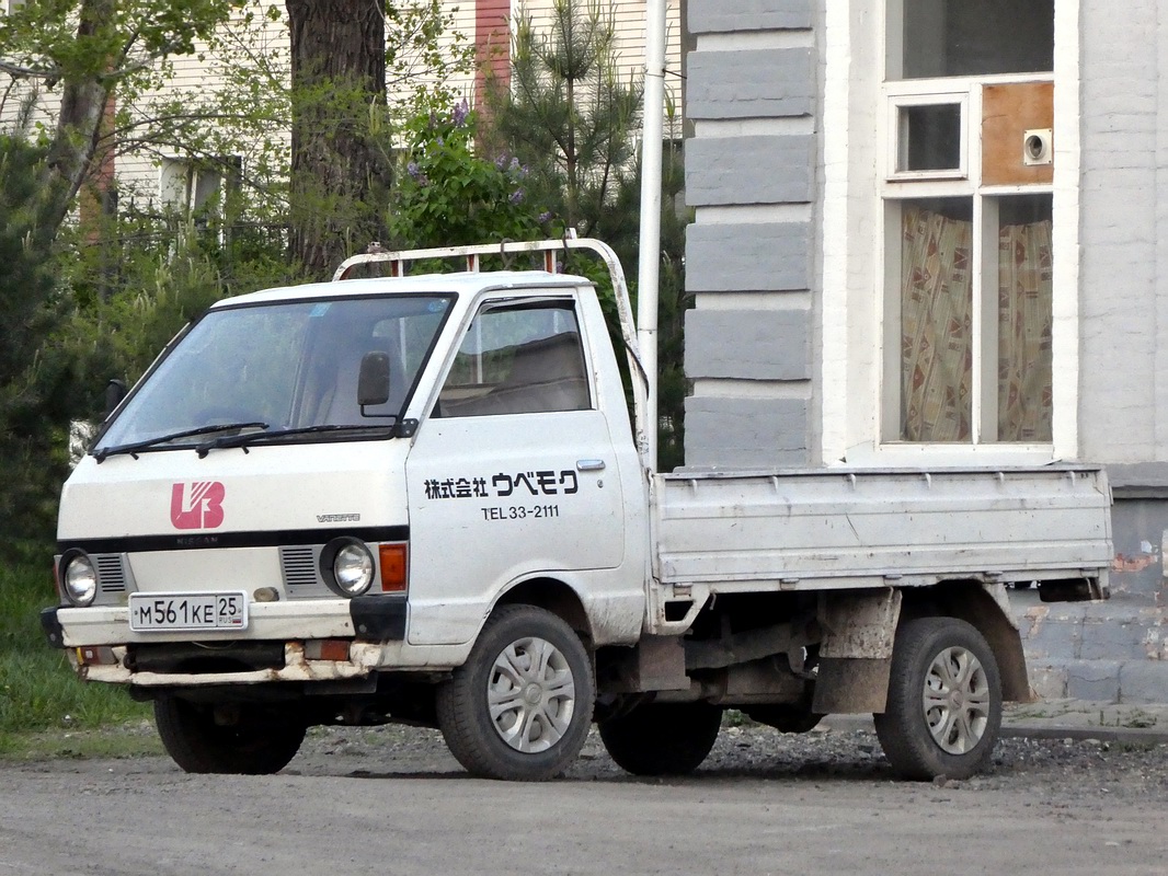 Приморский край, № М 561 КЕ 25 — Nissan Vanette (C120) '78–88