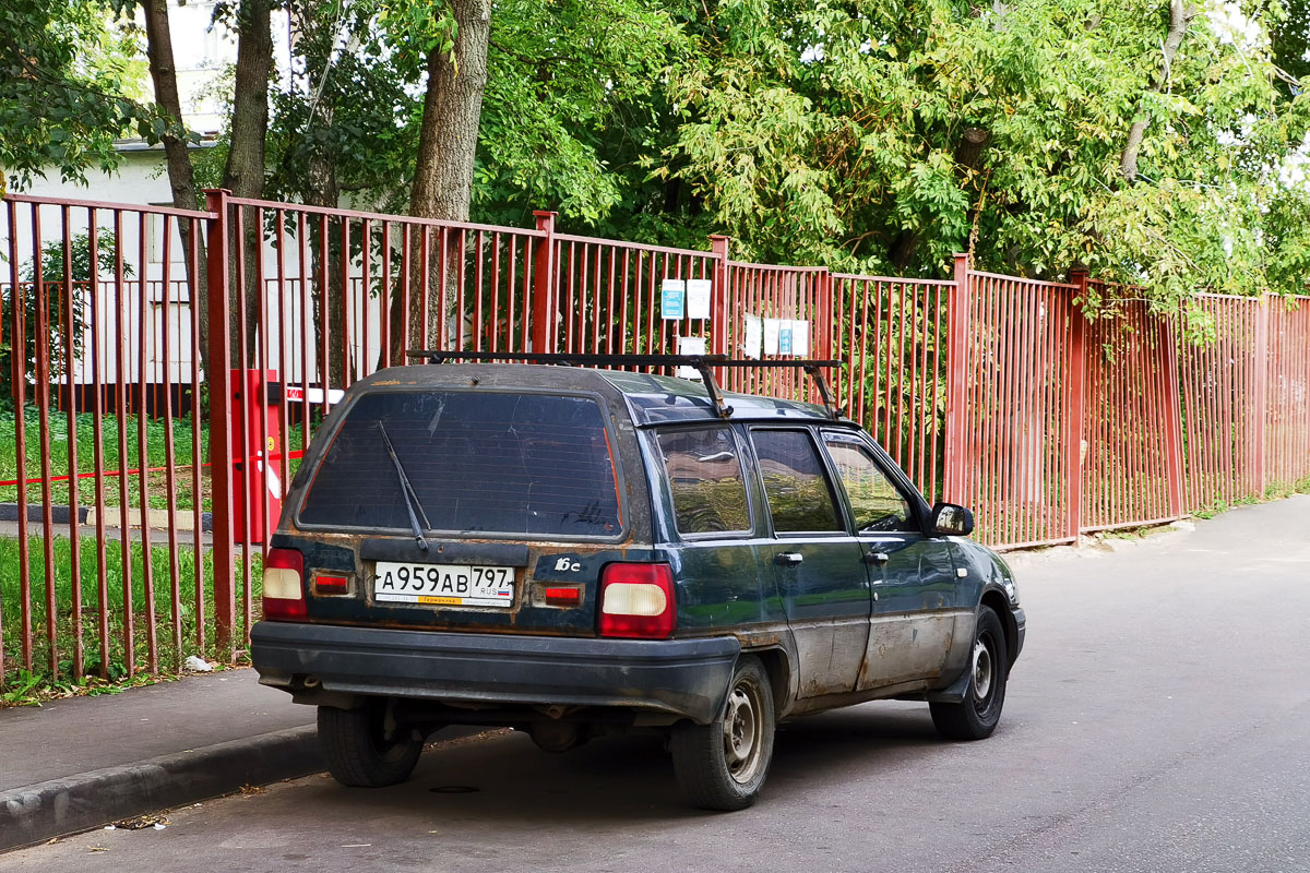 Москва, № А 959 АВ 797 — Иж-21261 Фабула '02-05