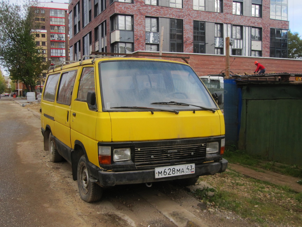 Кировская область, № М 628 МА 43 — Toyota Hiace (H50/H60/H70) '82-89
