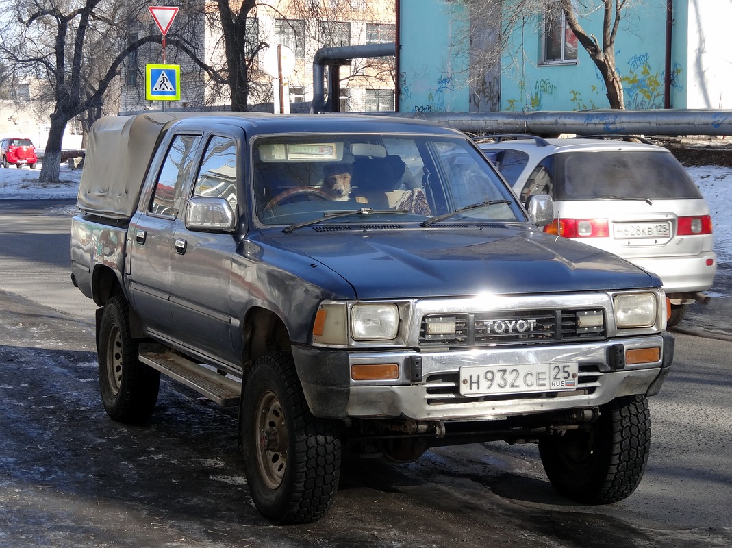 Приморский край, № Н 932 СЕ 25 — Toyota Hilux (5G) '88-97