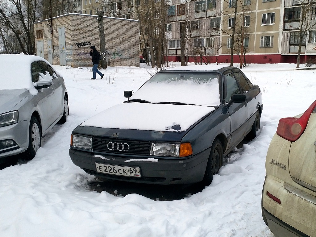 Тверская область, № Е 226 СК 69 — Audi 80 (B3) '86-91