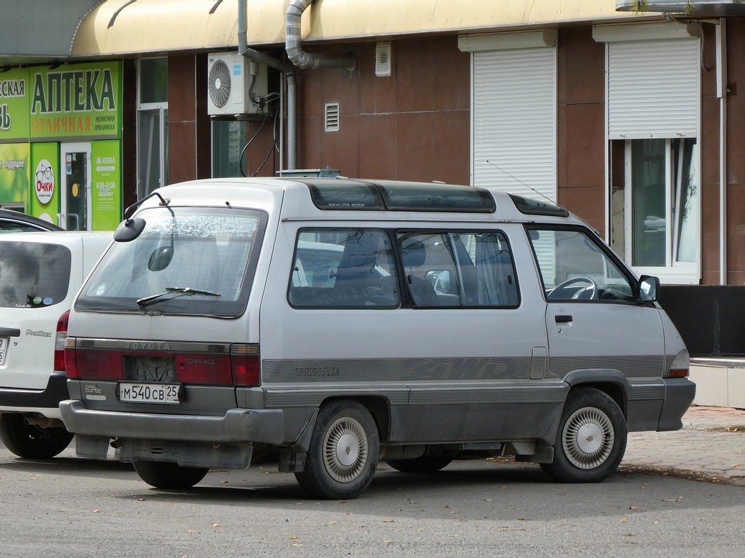 Приморский край, № М 540 СВ 25 — Toyota TownAce '86–99