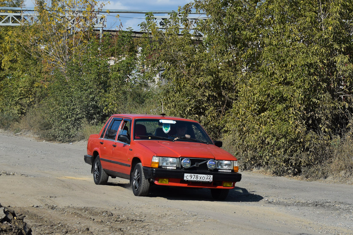 Алтайский край, № С 978 ХО 22 — Volvo 740 '84-92