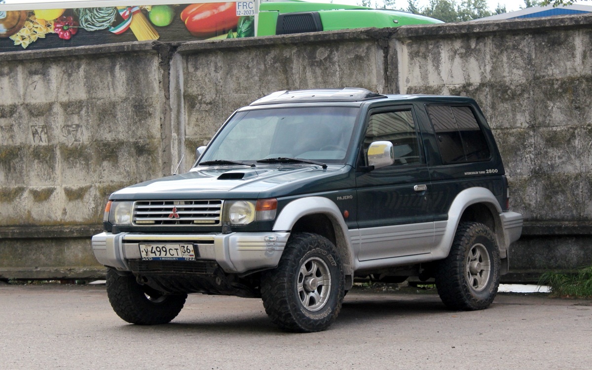 Воронежская область, № У 499 СТ 36 — Mitsubishi Pajero (2G) '91-97
