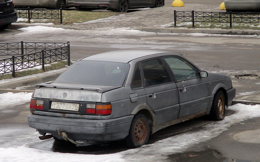 Санкт-Петербург, № Т 227 ВА 98 — Volkswagen Passat (B3) '88-93