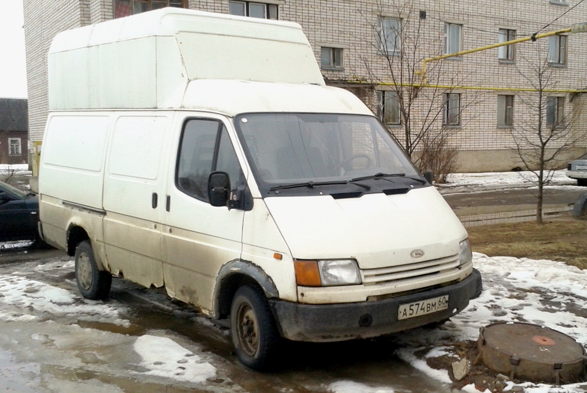 Псковская область, № А 574 ВМ 60 — Ford Transit (3G) '86-94